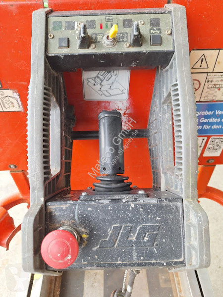 Piattaforma aerea JLG
