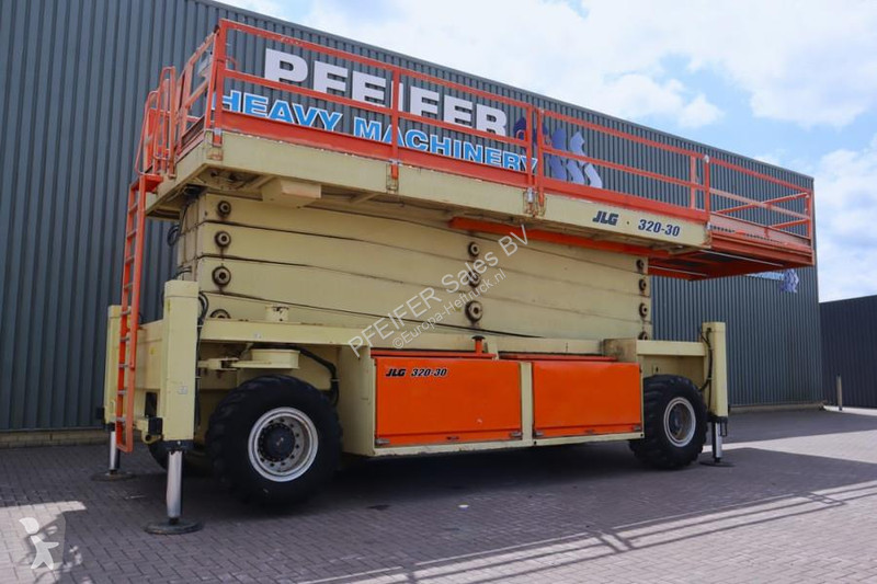 Vysokozdvižná plošina JLG SL320-30 Diesel, 4x4...
