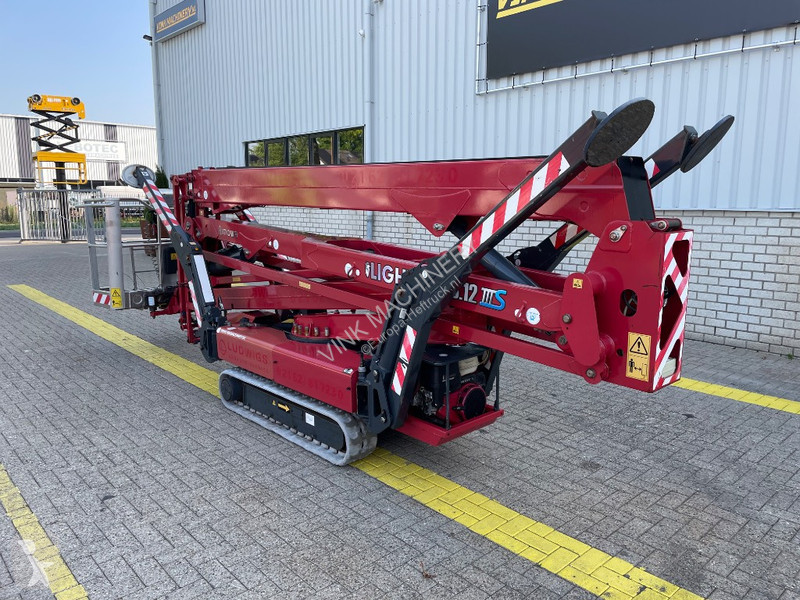 منصة تلسكوبية Hinowa Lightlift 23.12 IIIS