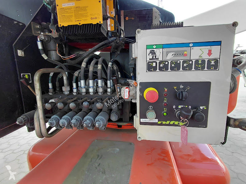 Nacelle Niftylift HR28 HYBRID 4X4