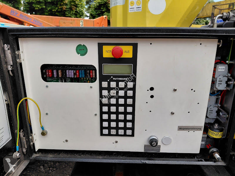 Nacelle Ruthmann TBR 220 / NISSAN CABSTAR
