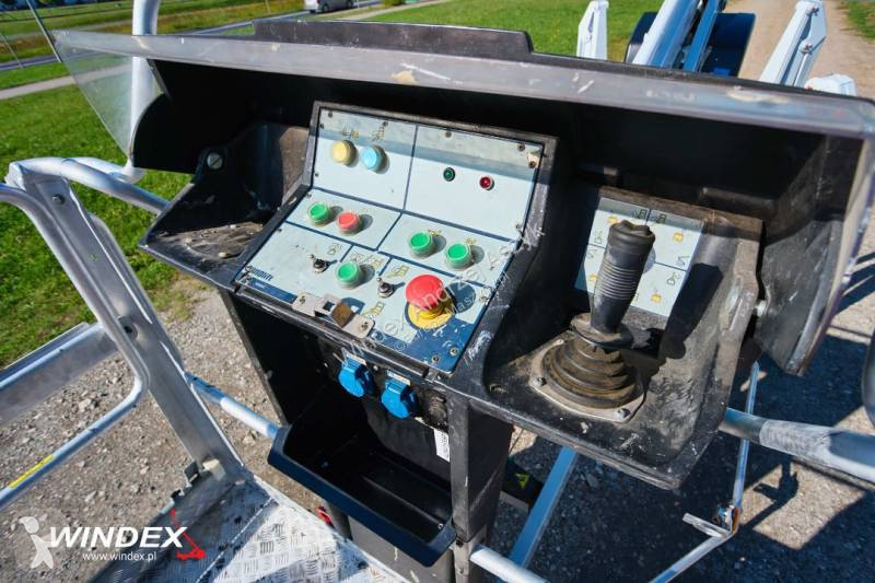 منصة تلسكوبية Dino Lift 180 XT II