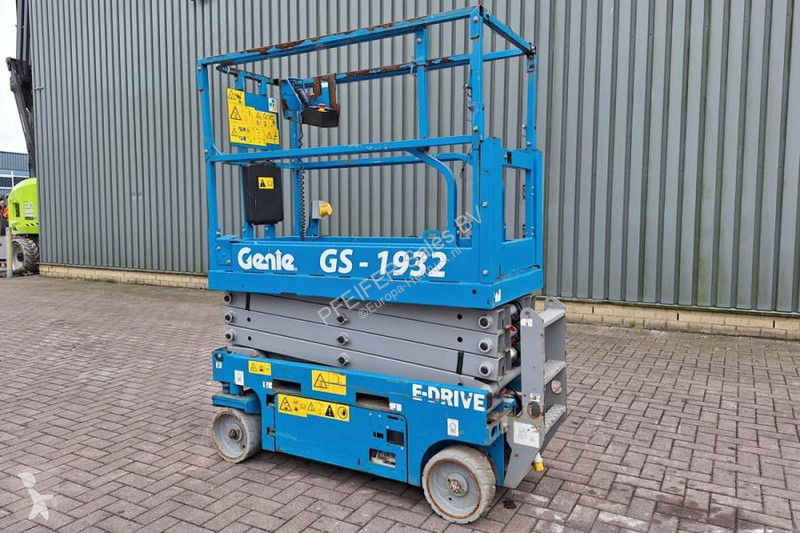 منصة تلسكوبية Genie E-Drive Several In Stock,...
