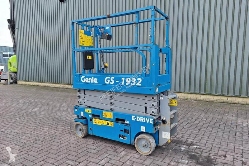 منصة تلسكوبية Genie E-Drive Several In Stock,...