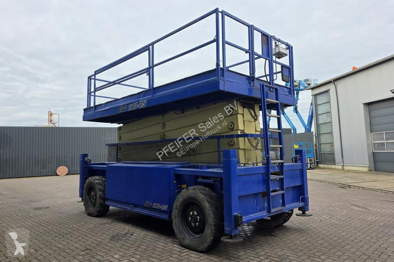 منصة تلسكوبية JLG Diesel, 4x4 Drive, 23m...