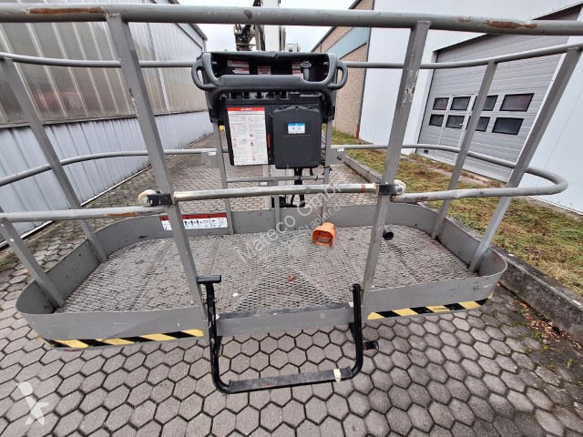 منصة تلسكوبية Niftylift HR28 HYBRID 4X4