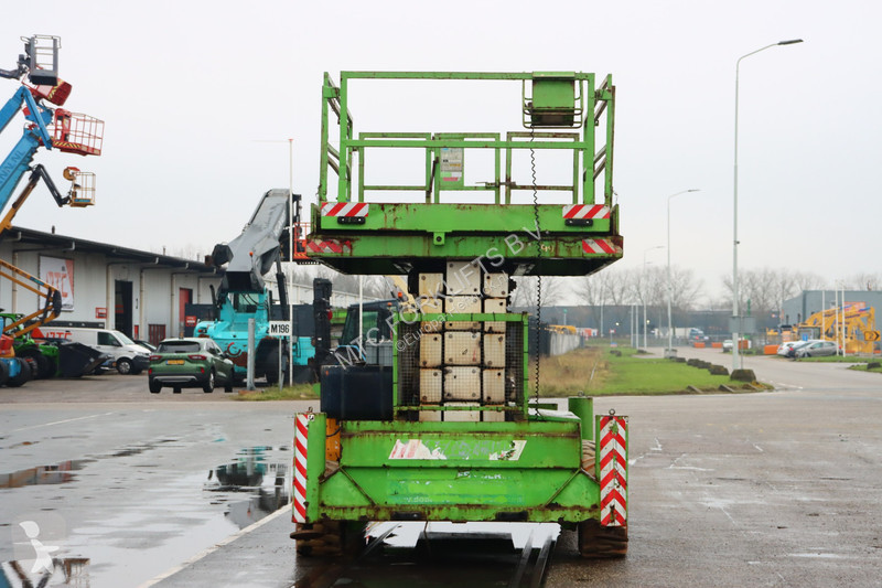 منصة تلسكوبية Hollandlift B-195DL25