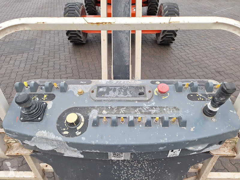 Plataforma elevadora JLG