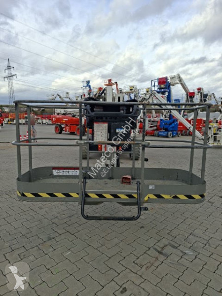منصة تلسكوبية Niftylift HR28 HYBRID 4X4