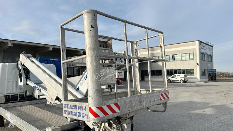 Lift Nissan 35.11 MX 225