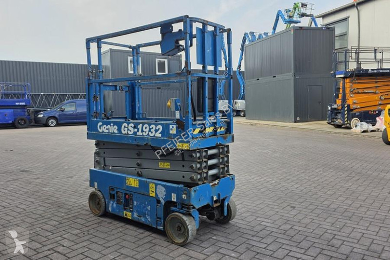 منصة تلسكوبية Genie Electric, Working Height...