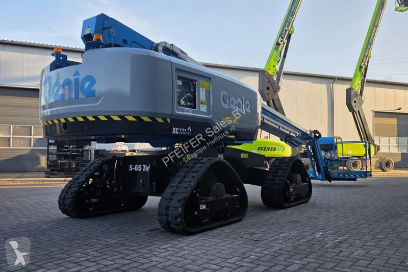 منصة تلسكوبية Genie XC Trax Diesel, 4x4 Drive...