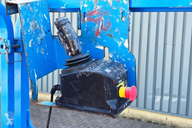 منصة تلسكوبية Genie Electric,...
