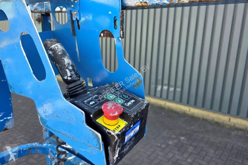منصة تلسكوبية Genie GS1932 Electric, Working...