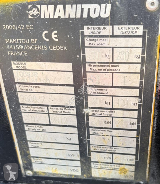 Plataforma elevadora Manitou