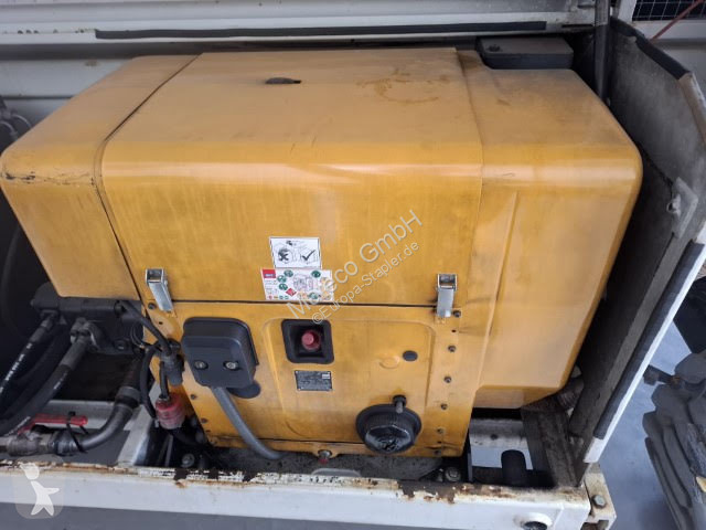 منصة تلسكوبية Hollandlift HL-220 D25 4WD/P/N