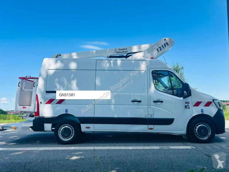 Lift Renault 121ft