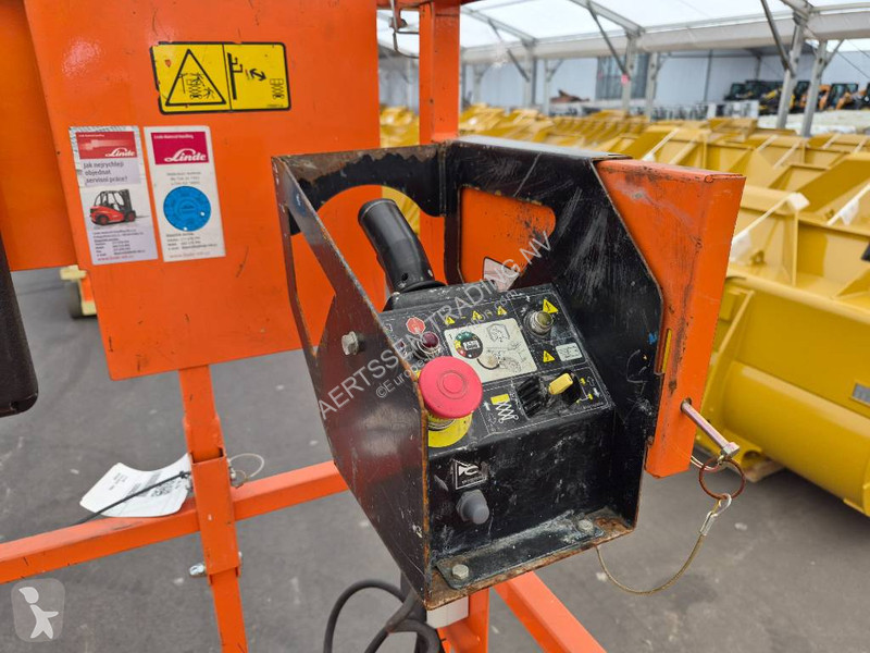 Plataforma elevadora JLG 10 RS (Multiple units...