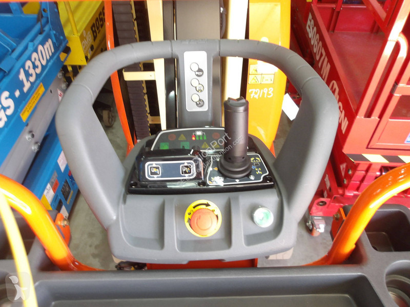 منصة تلسكوبية Toucan 10EL
