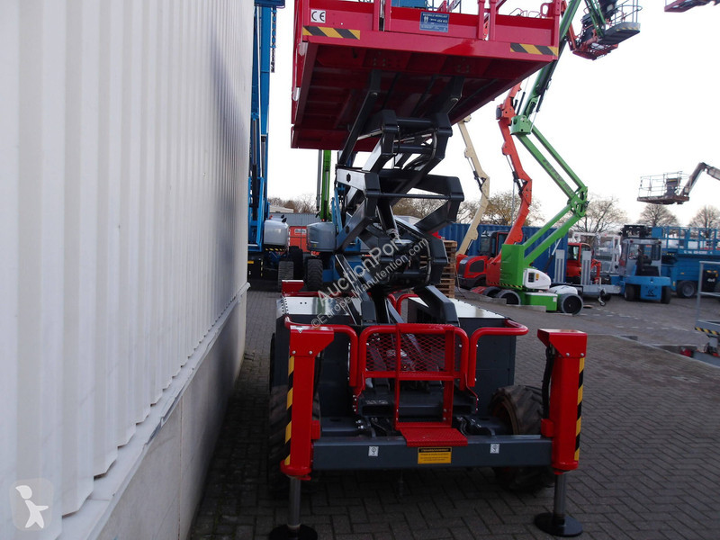 منصة تلسكوبية Skyjack SJ6832RT