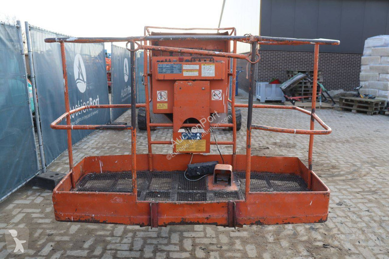 Nacela Hitachi HX140B