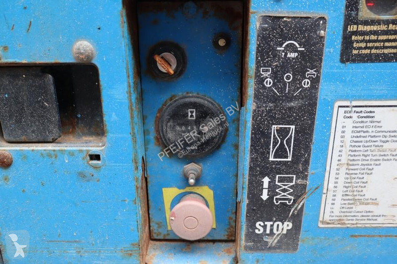 منصة تلسكوبية Genie Electric, Working Height...