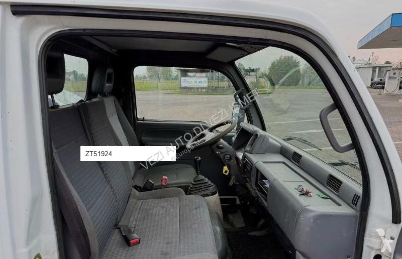 Plataforma elevadora Nissan CABSTAR CESTELLO 10MT