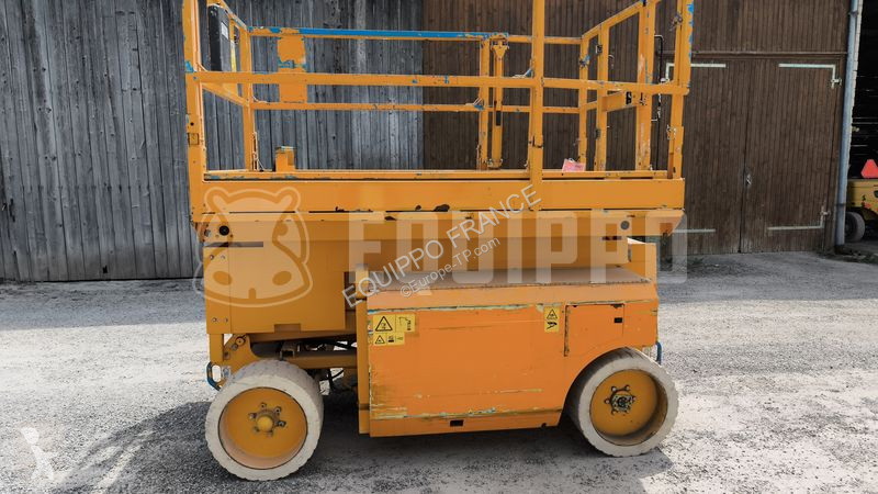 Vysokozdvižná plošina Genie GS-3268 DC