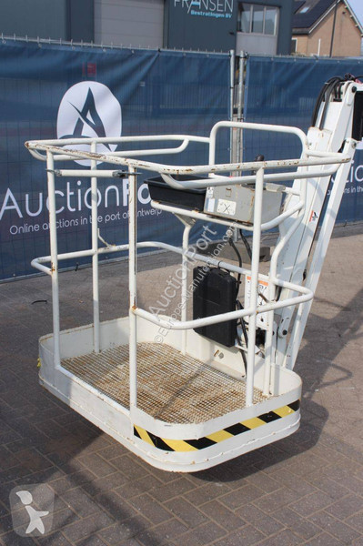 Manitou 150 AETJ Compact aerial platform