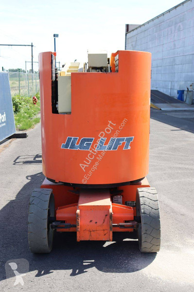 Plataforma elevadora JLG