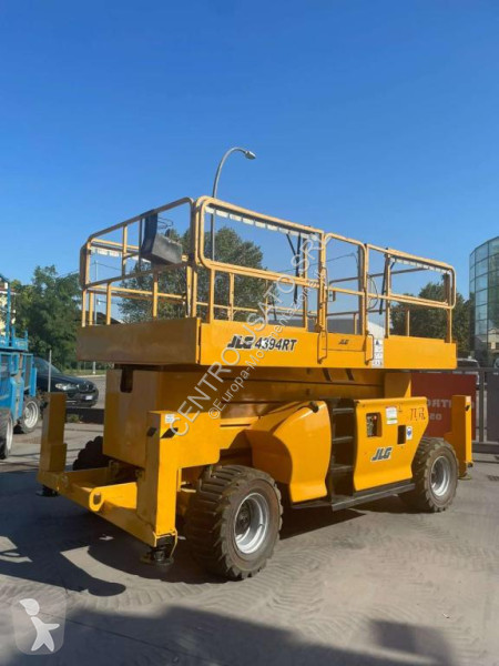 Автовишка JLG