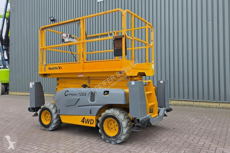 升降机 Haulotte Compact 12DX Diesel, 4x4 Drive,...