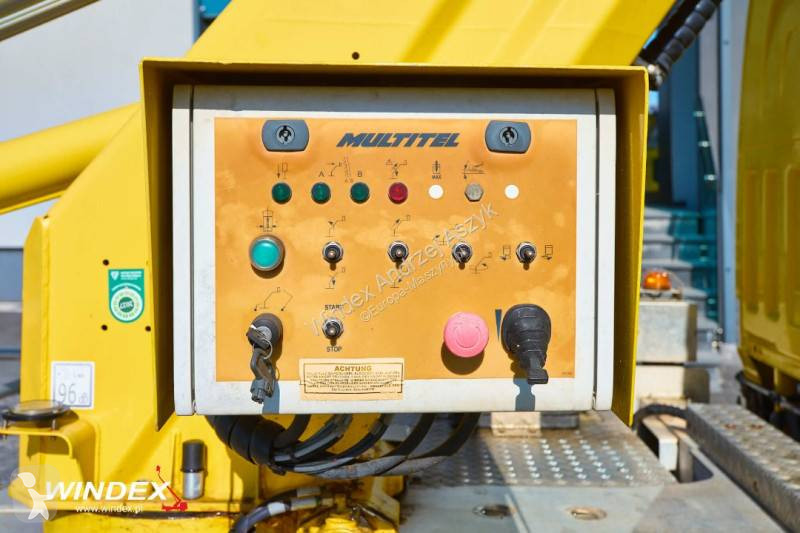 منصة تلسكوبية Multitel MT 162