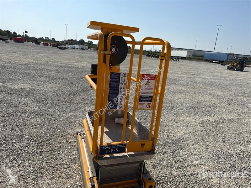 升降机 JLG Power Tower Ecolift 2.2 Vertical Mast Lift