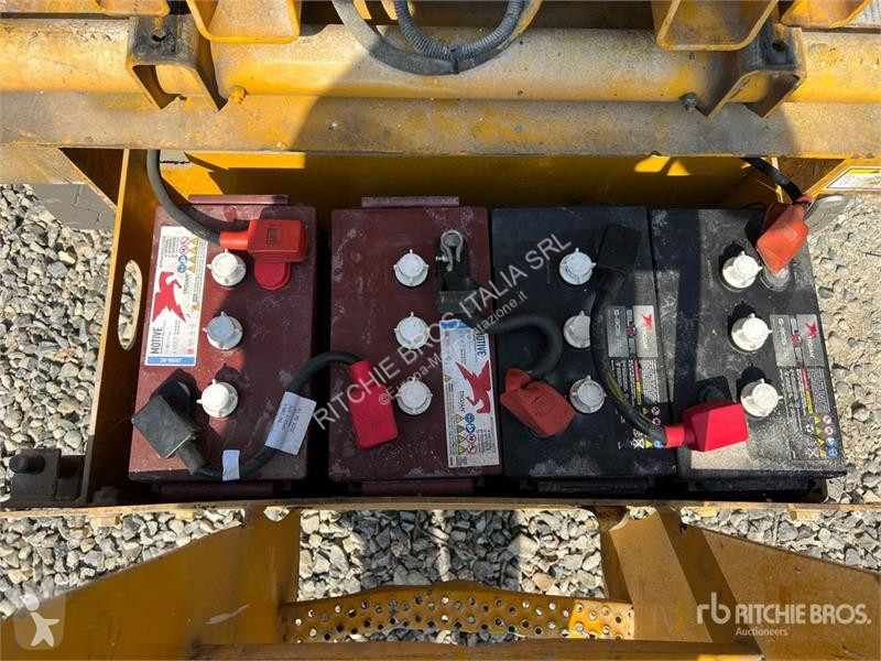 Nacela Haulotte Comact 12 Electric Scissor Lift