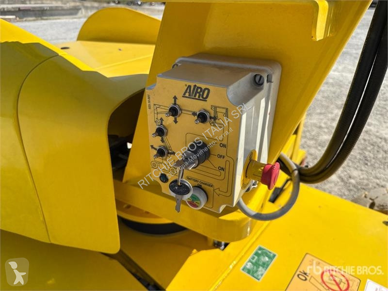 Emelőkosár Airo A12E Electric Articulating Boom...