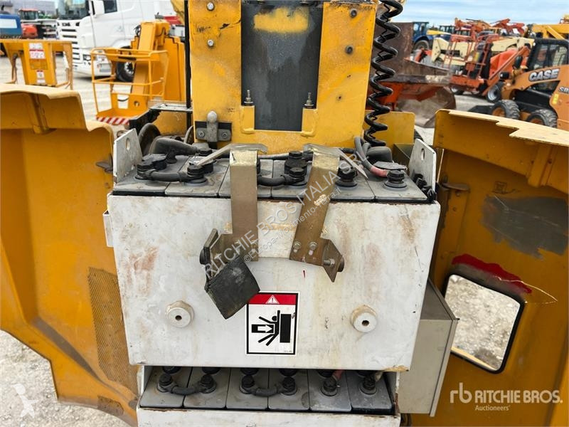 Plataforma elevadora Haulotte Vertical Mast Lift