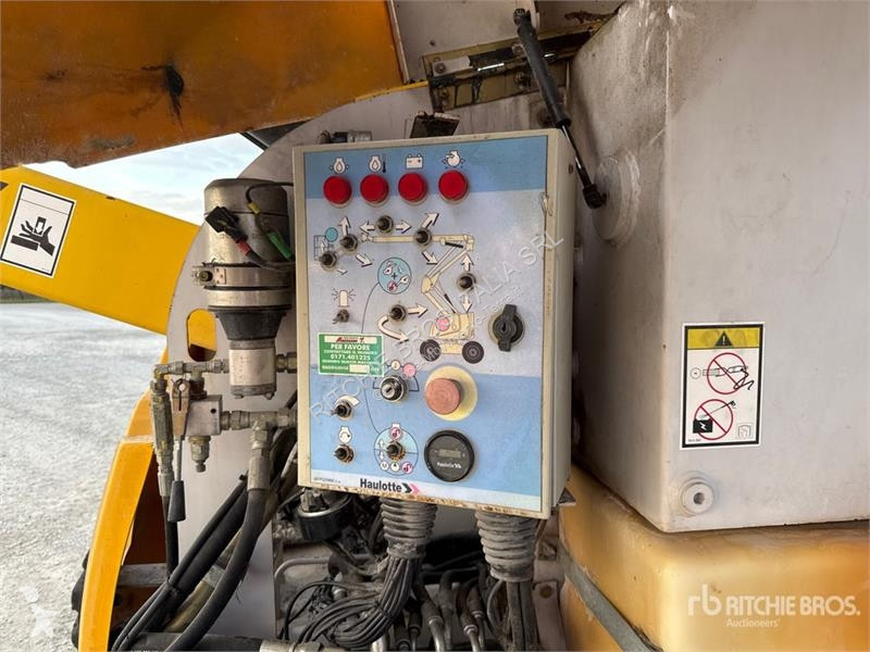 Lift Haulotte HA16PX Articulating Boom Lift