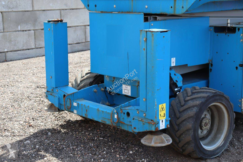 Plataforma elevadora Genie GS3369