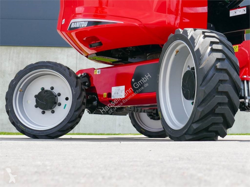 Автовышка Manitou