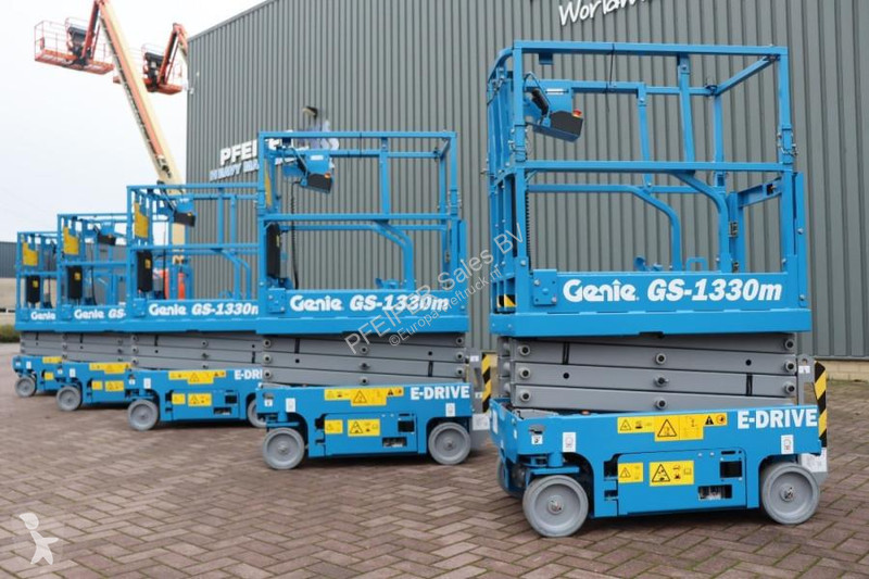 Vysokozdvižná plošina Genie GS1330M...