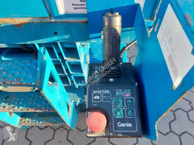 منصة تلسكوبية Genie GS-2646