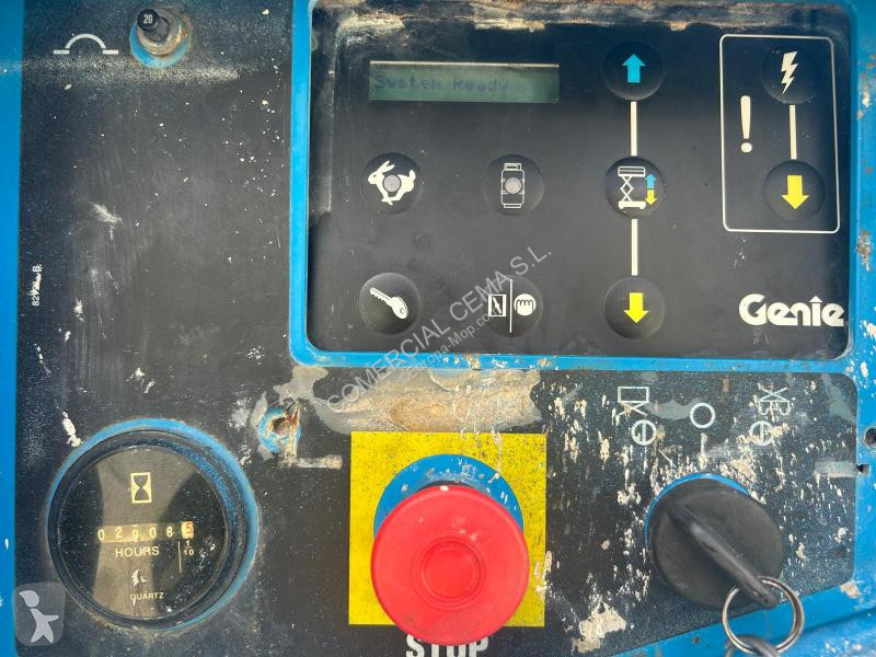 منصة تلسكوبية Genie  GS-3268