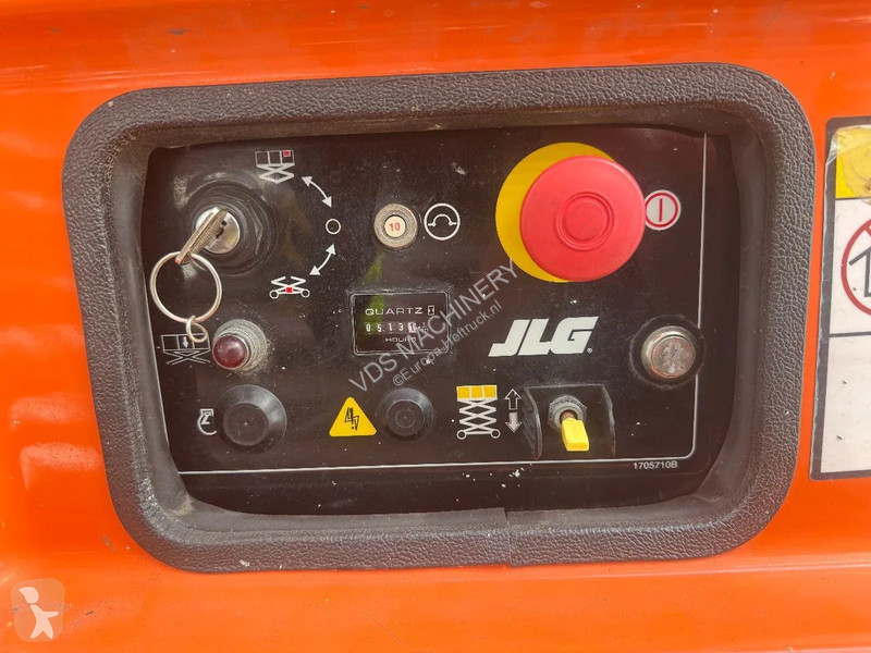 Piattaforma aerea JLG Hoogwerker Schaarhoogwerker