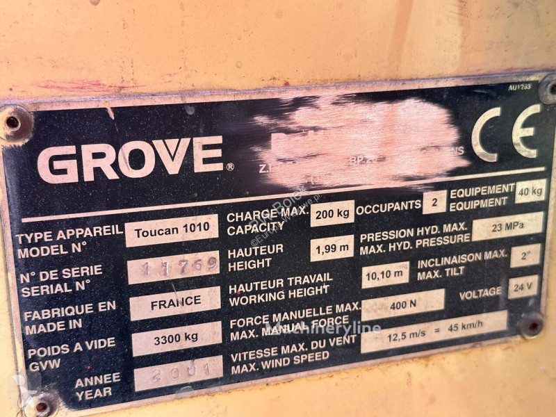منصة تلسكوبية Grove Toucan 1010
