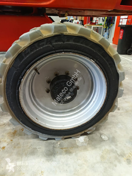Piattaforma aerea JLG