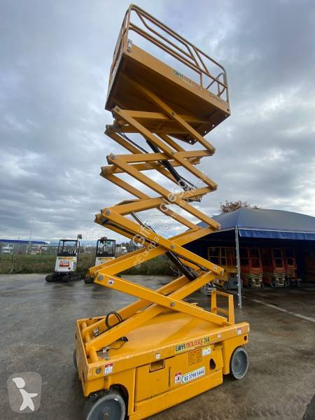 منصة تلسكوبية Haulotte Compact 12