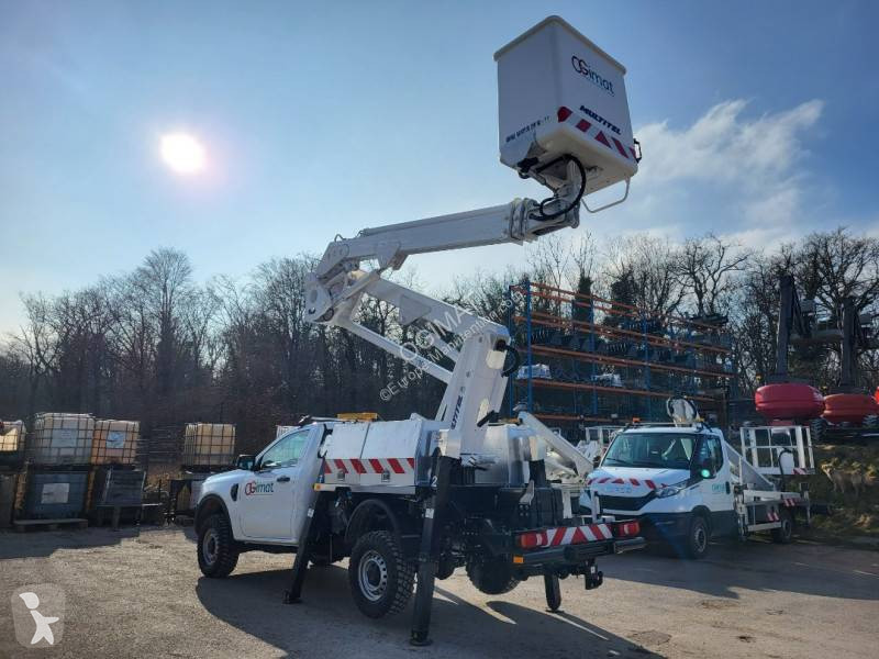 Multitel nacelle sur 4x4 Arbeitsbühne