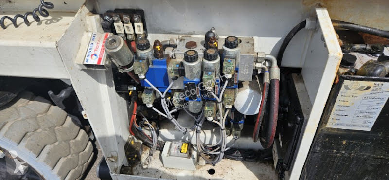 Nacela Hollandlift N-165EL12