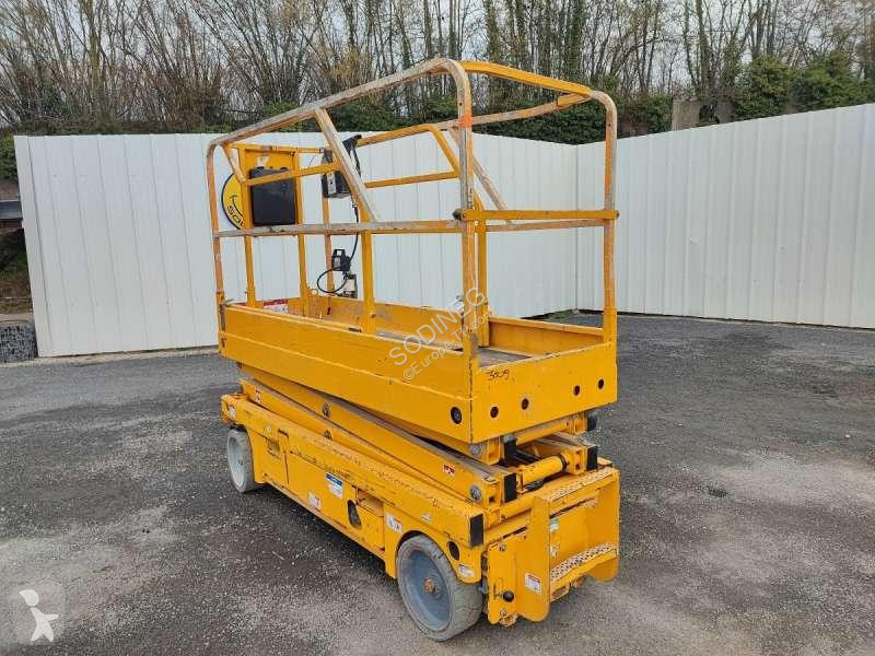 منصة تلسكوبية Haulotte  CISEAUX COMPACT 8